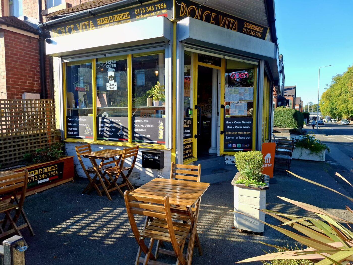 Dolce Vita storefront